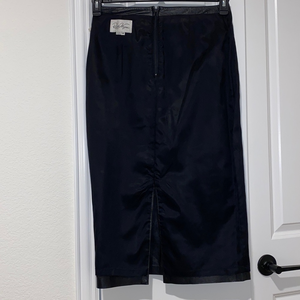 Ruth Wagner Vintage Black Lamb Skin Leather Skirt - Picture 10 of 12